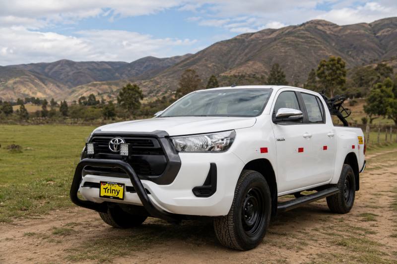 camioneta toyota hilux una de las preferidas en el sector minero