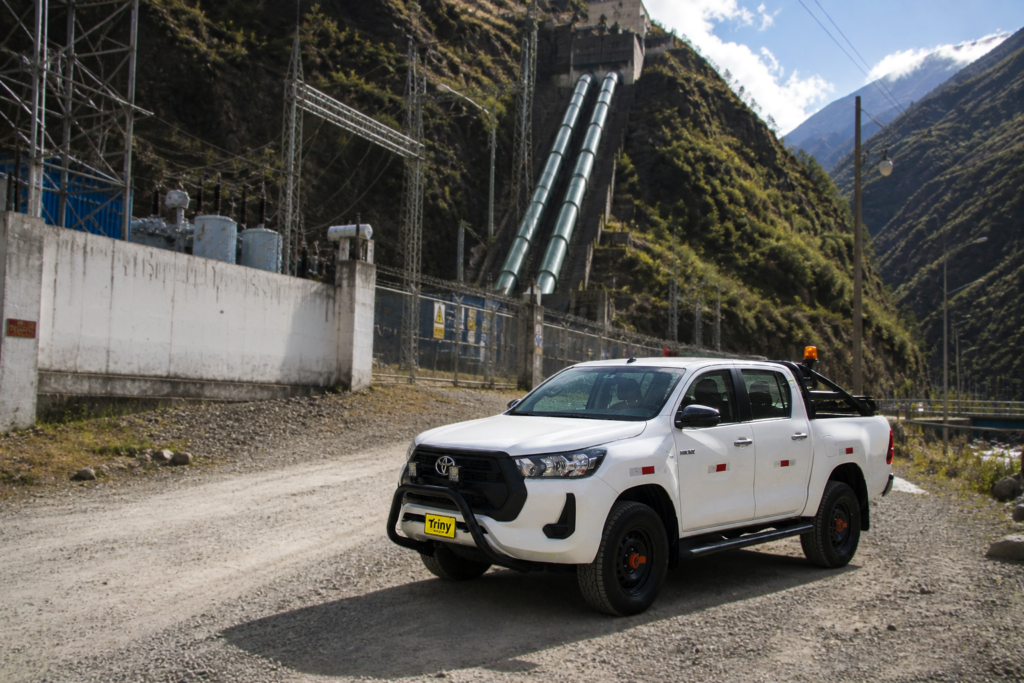Camioneta 4x4 para operaciones en centrales hidroeléctricas en Perú